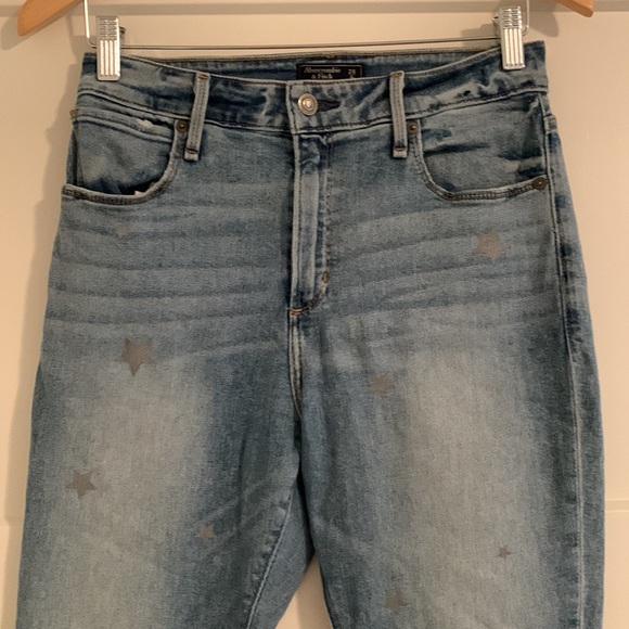 Abercrombie and Fitch Simone High Rise Ankle Star Jeans - Picture 2 of 6